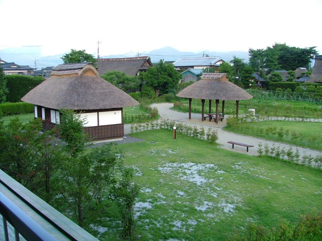 Lake Oshino Bagian luar foto